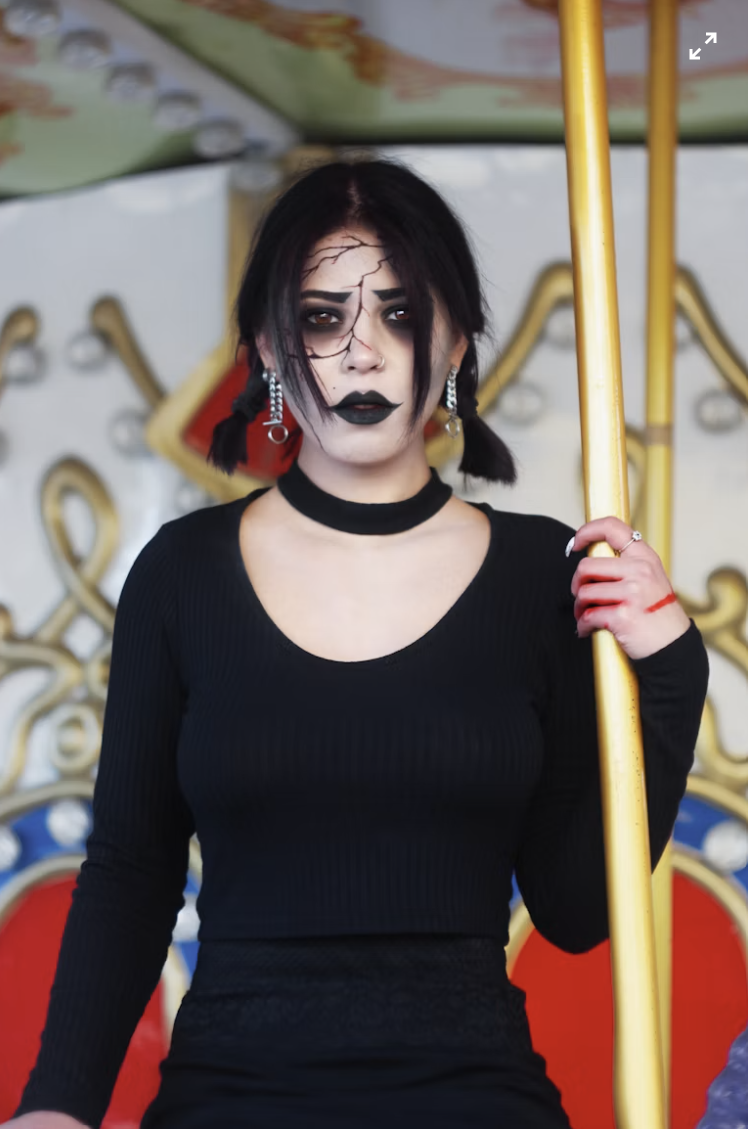 Beyoğlu Sarışın Escort
