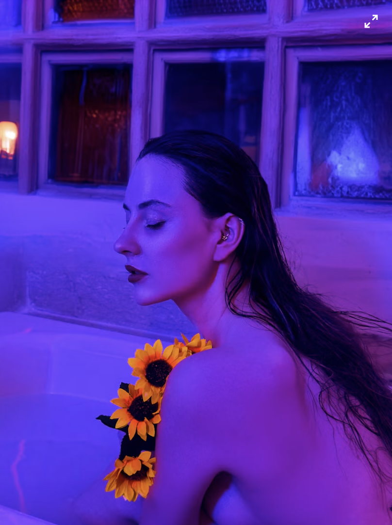 Şerifali Sarışın Escort